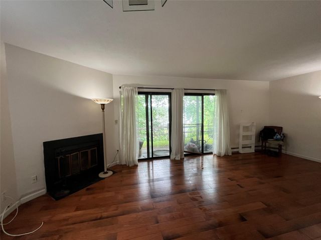24 Hudson Heights Drive, Poughkeepsie, NY 12601