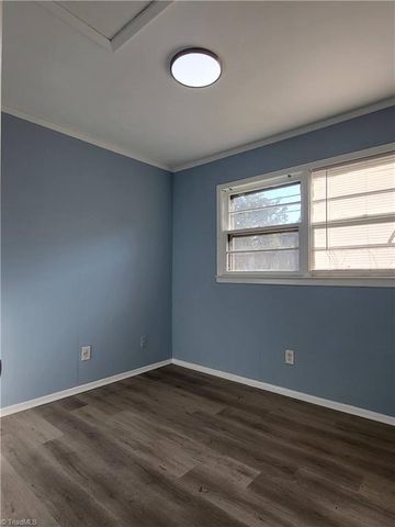 1529 Pleasant Street, Winston-salem, NC 27107