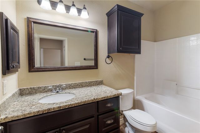 430 Momma Bear Drive, College Station, TX 77845