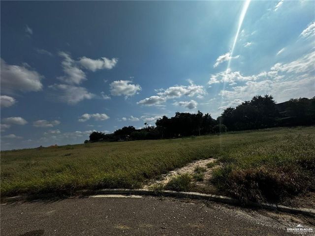 000 Senna Drive, Rio Grande City, TX 78582