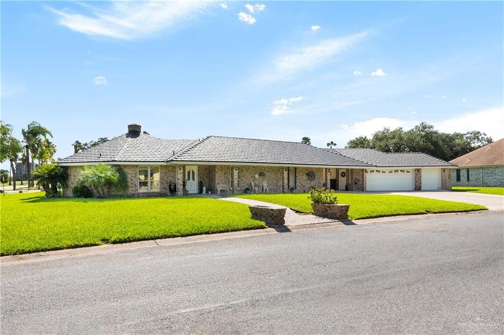 2732 Rhett Drive, Pharr, TX 78577