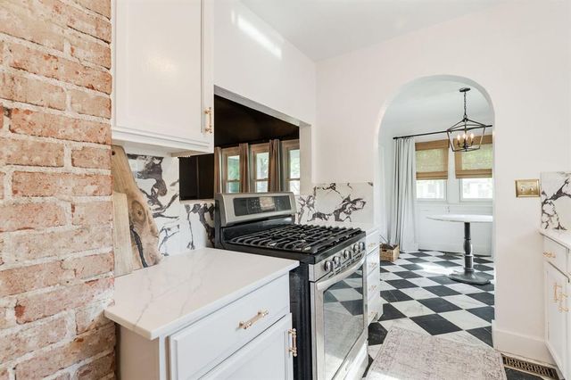 1108 W Wilshire Boulevard, Nichols Hills, OK 73116