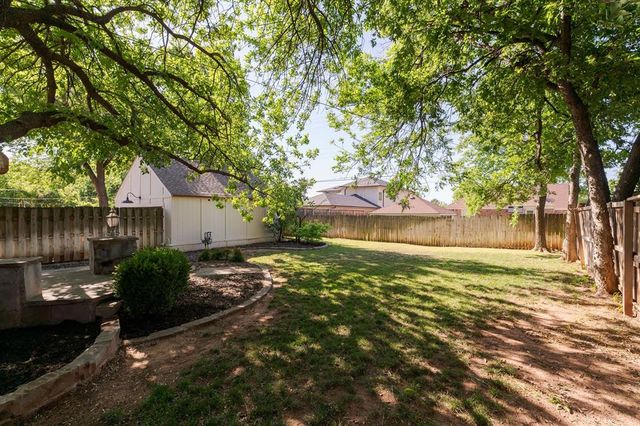 1108 W Wilshire Boulevard, Nichols Hills, OK 73116
