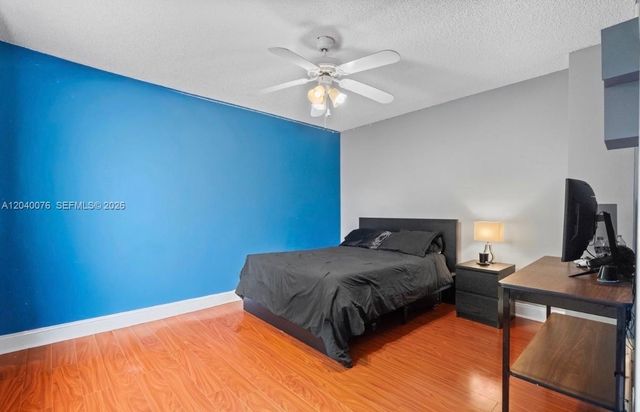 3539 W Inverrary Boulevard W, Lauderhill, FL 33319