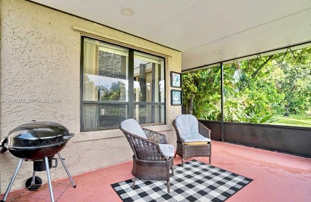 3539 W Inverrary Boulevard W, Lauderhill, FL 33319