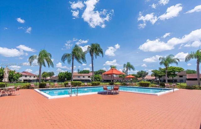 3539 W Inverrary Boulevard W, Lauderhill, FL 33319