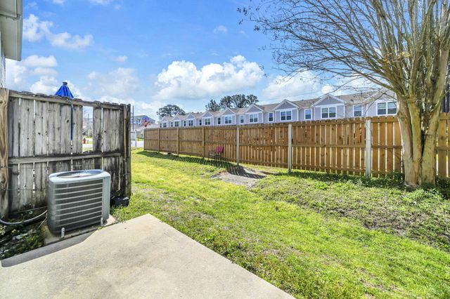1856 Shay-Lin Court B8, Niceville, FL 32578
