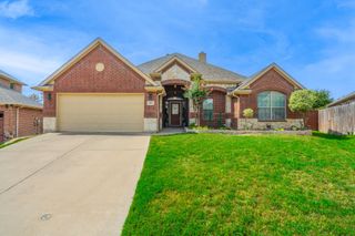 1805 Vista Royale Court, Fort Worth, TX 76108