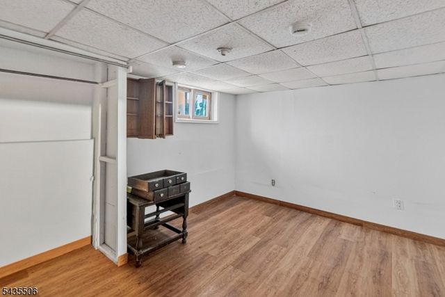 366 7th Ave W, Newark City, NJ 07107