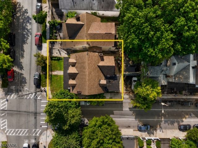 366 7th Ave W, Newark City, NJ 07107