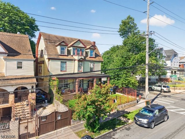 366 7th Ave W, Newark City, NJ 07107
