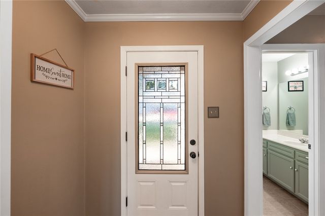 106 North Hills Circle, Franklin, TX 77856