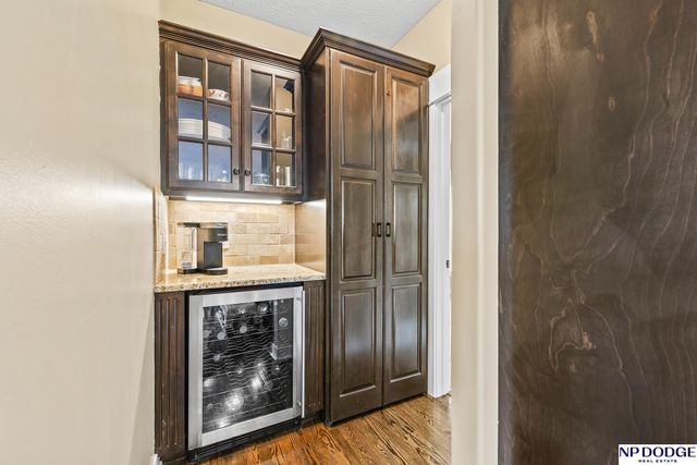 10122 S 124 Street, Papillion, NE 68046