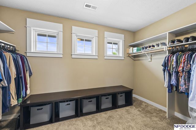 10122 S 124 Street, Papillion, NE 68046
