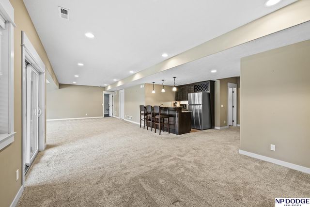 10122 S 124 Street, Papillion, NE 68046