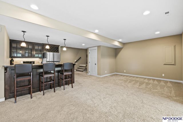 10122 S 124 Street, Papillion, NE 68046