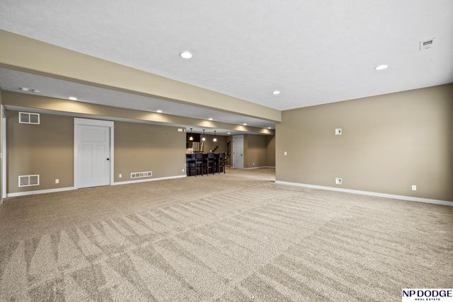 10122 S 124 Street, Papillion, NE 68046