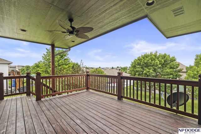 10122 S 124 Street, Papillion, NE 68046