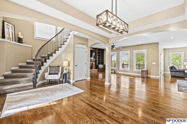 10122 S 124 Street, Papillion, NE 68046