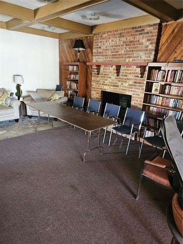 2744 HIDDEN LAKE BOULEVARD C, Sarasota, FL 34237