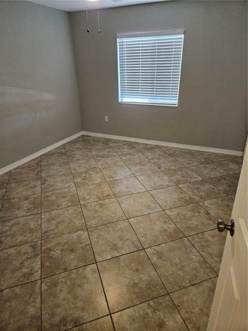 2744 HIDDEN LAKE BOULEVARD C, Sarasota, FL 34237