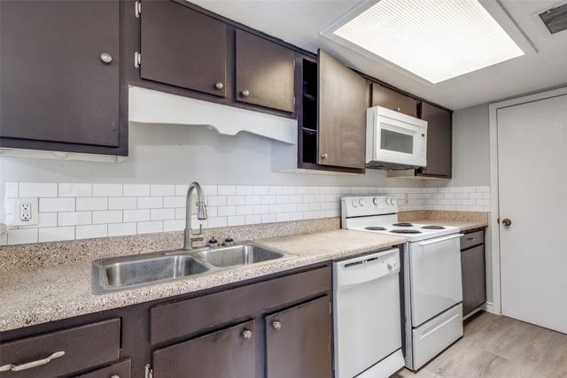 12818 Midway Road 2068, Dallas, TX 75244