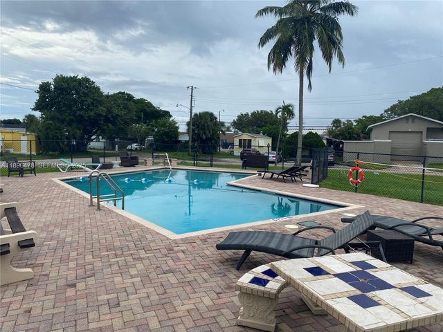 877 NE 63rd Street, Fort Lauderdale, FL 33334