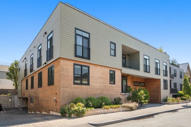 29 Woodbine Street 302, Somerville, MA 02143