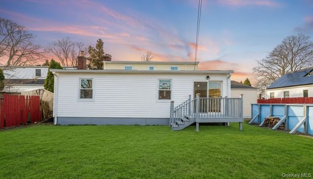 21 Linden Boulevard, Hicksville, NY 11801