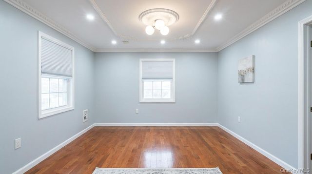 21 Linden Boulevard, Hicksville, NY 11801