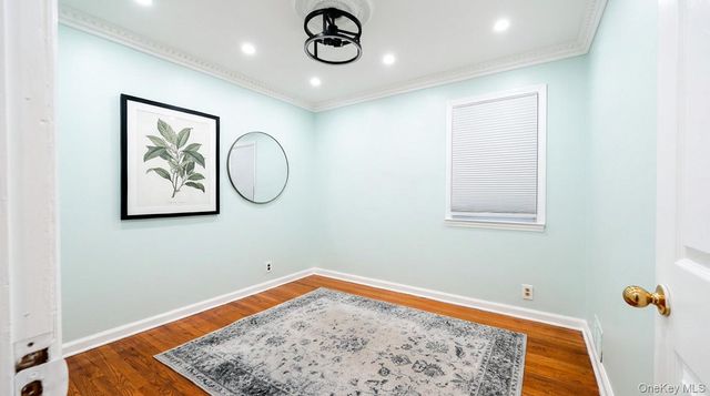 21 Linden Boulevard, Hicksville, NY 11801