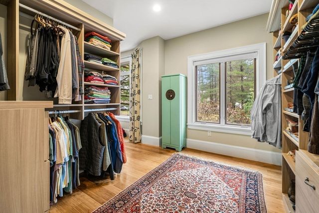 48 Candlewood Dr, Topsfield, MA 01983