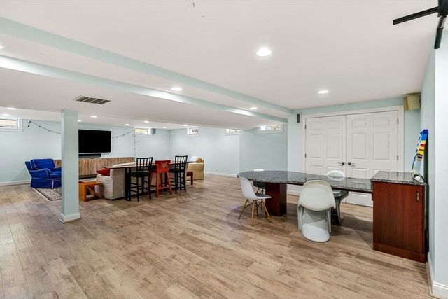 48 Candlewood Dr, Topsfield, MA 01983