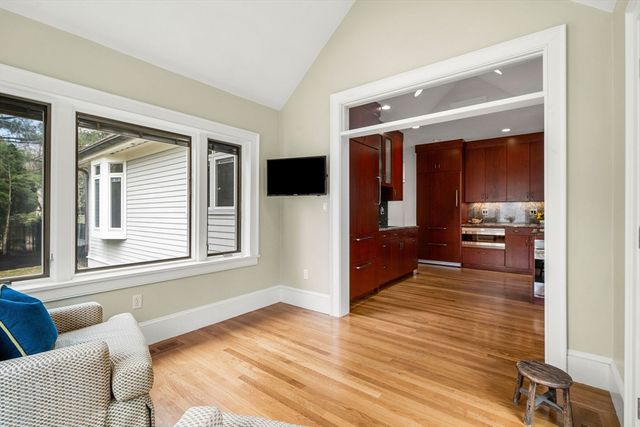 48 Candlewood Dr, Topsfield, MA 01983
