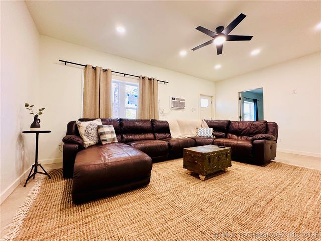 120880 S 4180 Road, Eufaula, OK 74432