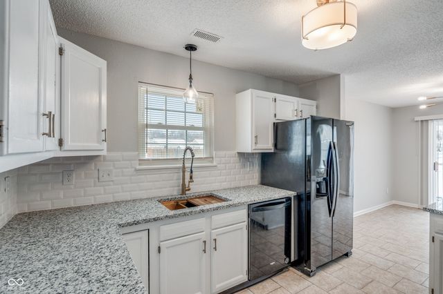 1855 Windy Hill Lane, Indianapolis, IN 46239