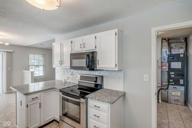 1855 Windy Hill Lane, Indianapolis, IN 46239