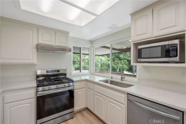 26574 Cardwick Court, Newhall, CA 91321