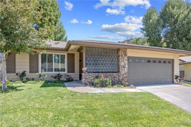 26574 Cardwick Court, Newhall, CA 91321