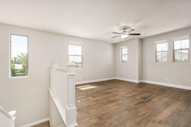 1396 E Via Prato Drive, Fresno, CA 93730