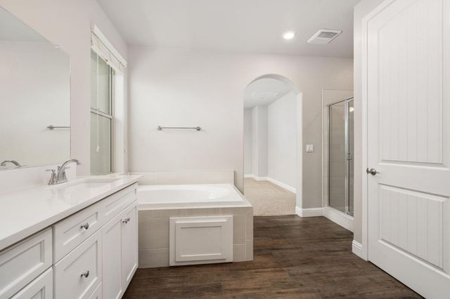 1396 E Via Prato Drive, Fresno, CA 93730