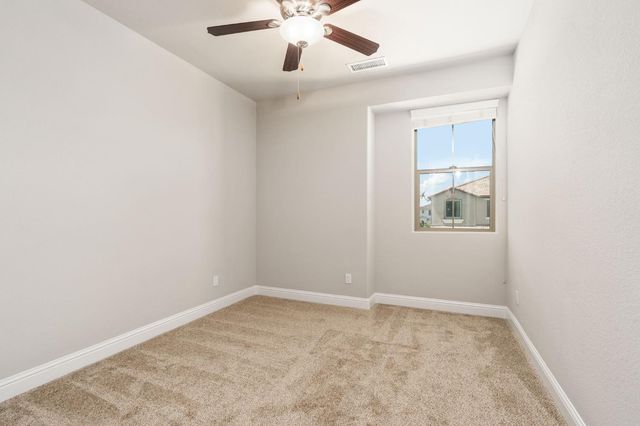 1396 E Via Prato Drive, Fresno, CA 93730
