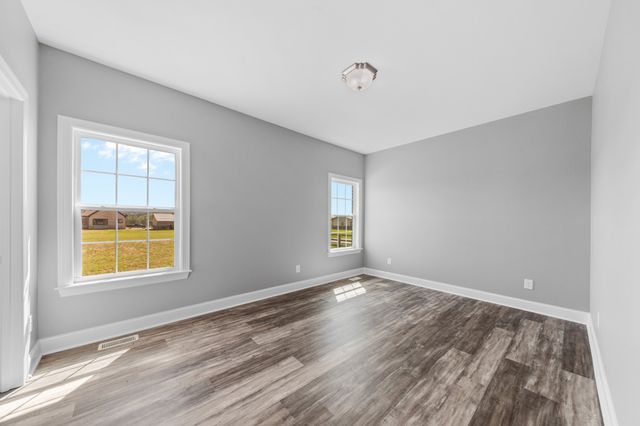 3240 Ostella Rd, Cornersville, TN 37047