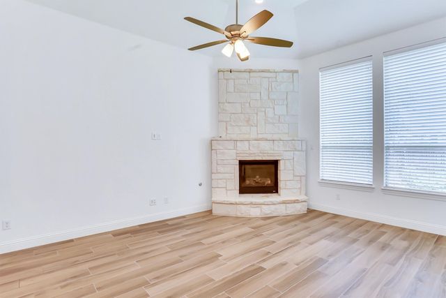 6108 Strada Cove, Fort Worth, TX 76123
