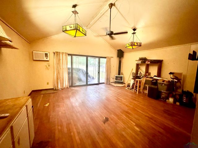 371 CUMBERLAND RD, Jefferson, TX 75657