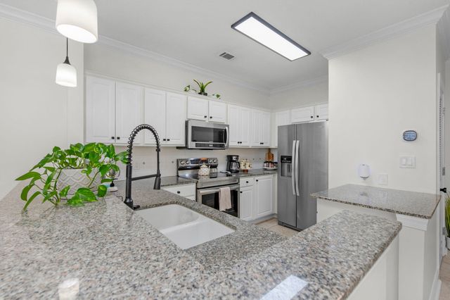159 Brooks Street UNIT 201, Fort Walton Beach, FL 32548