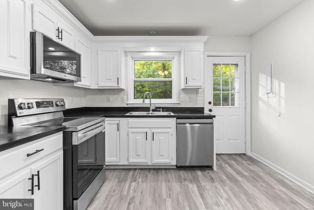 26079 S SANDGATES RD, Mechanicsville, MD 20659