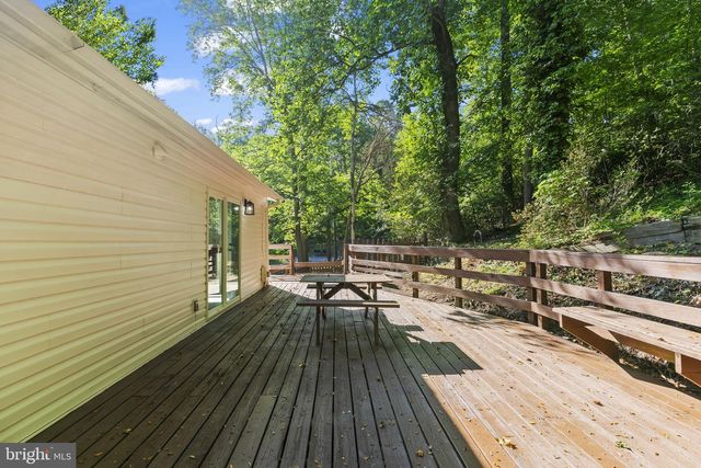 26079 S SANDGATES RD, Mechanicsville, MD 20659