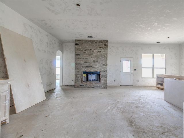 8621 Oak Tree Circle, Edmond, OK 73025