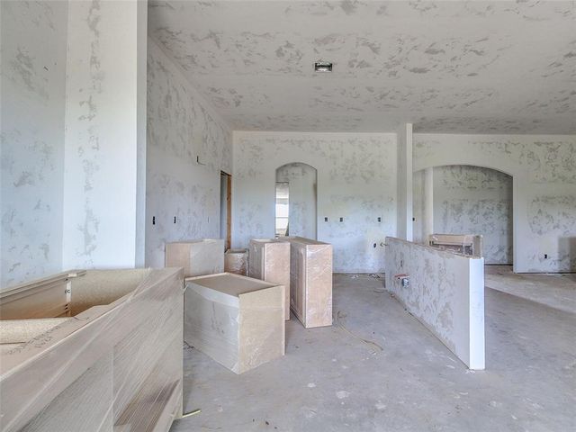 8621 Oak Tree Circle, Edmond, OK 73025